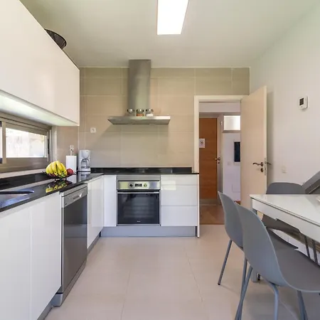 Chil - Luxury With Heated Pool And Bbq