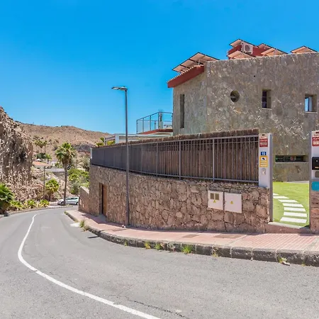 Villa Chil - Luxury With Heated Pool And Bbq